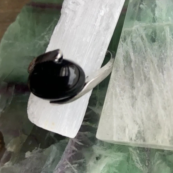 Statement  Black onyx silver Victorian western goth ring - Picture 3 of 7